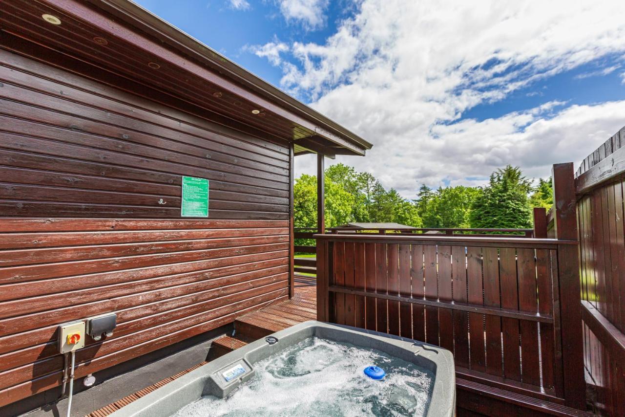 Bluebell Lodge 9 With Hot Tub นิวตันสจวร์ต ภายนอก รูปภาพ