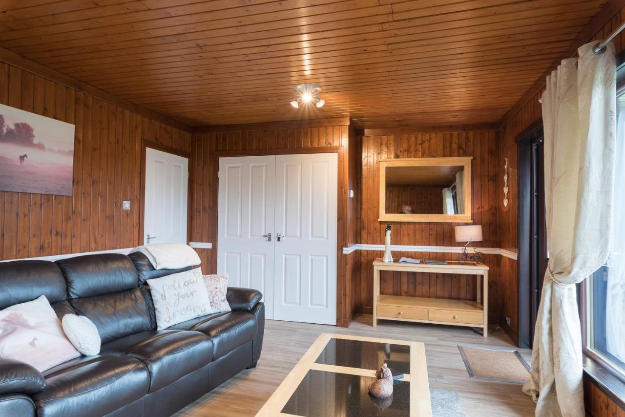 Bluebell Lodge 9 With Hot Tub นิวตันสจวร์ต ภายนอก รูปภาพ